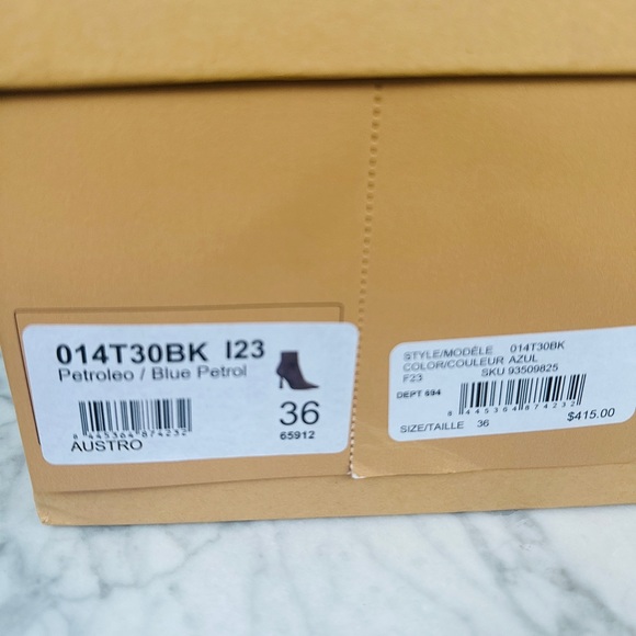 LOLACRUZ Suede “Austro” Ankle Boots 💙 Brand new, Never Worn 💙 size 6 - Picture 9 of 10